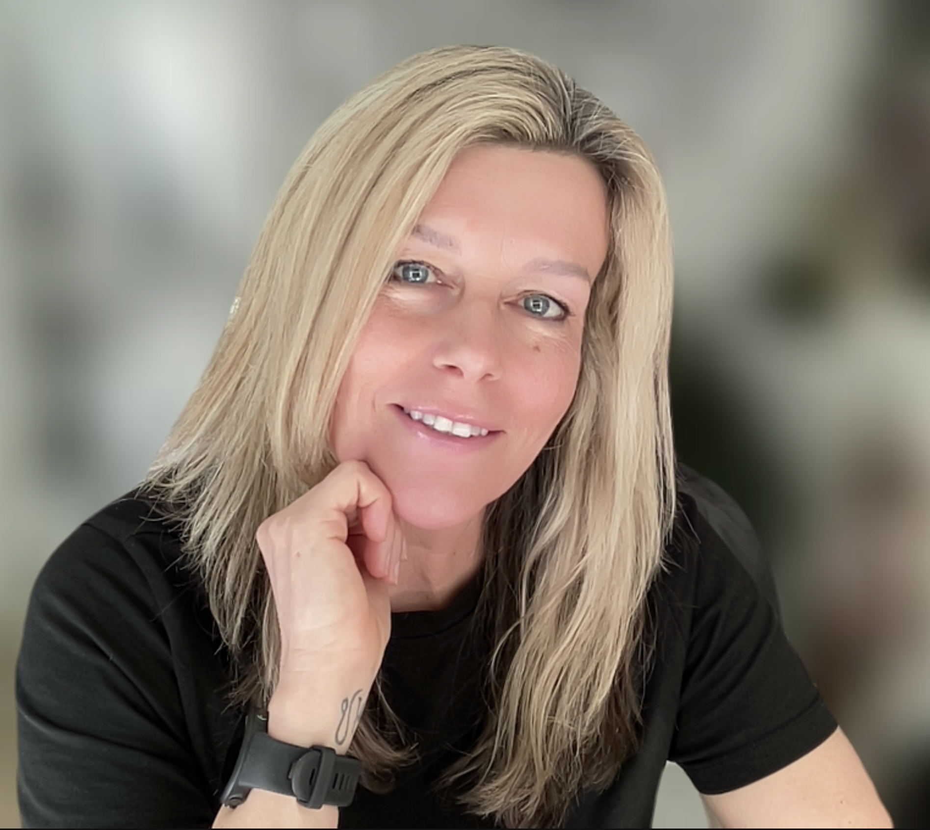 Emma Scott – Awesome Mix Radio Show