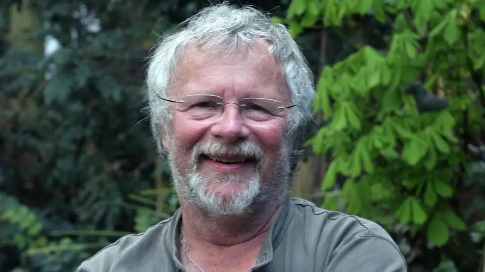 Bill Oddie, wildlife presenter and comedian, dies aged 85